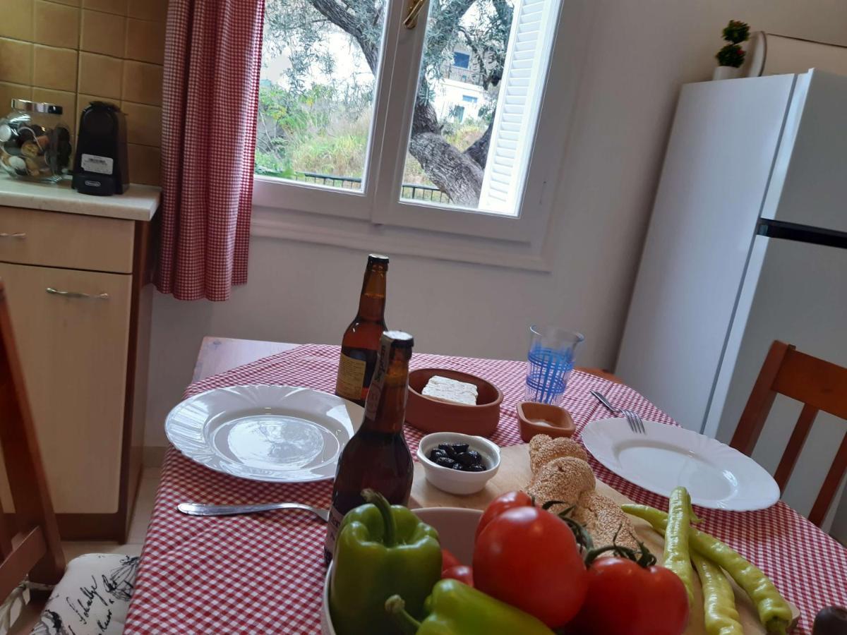 Dapia Holiday Home Спетсес Экстерьер фото